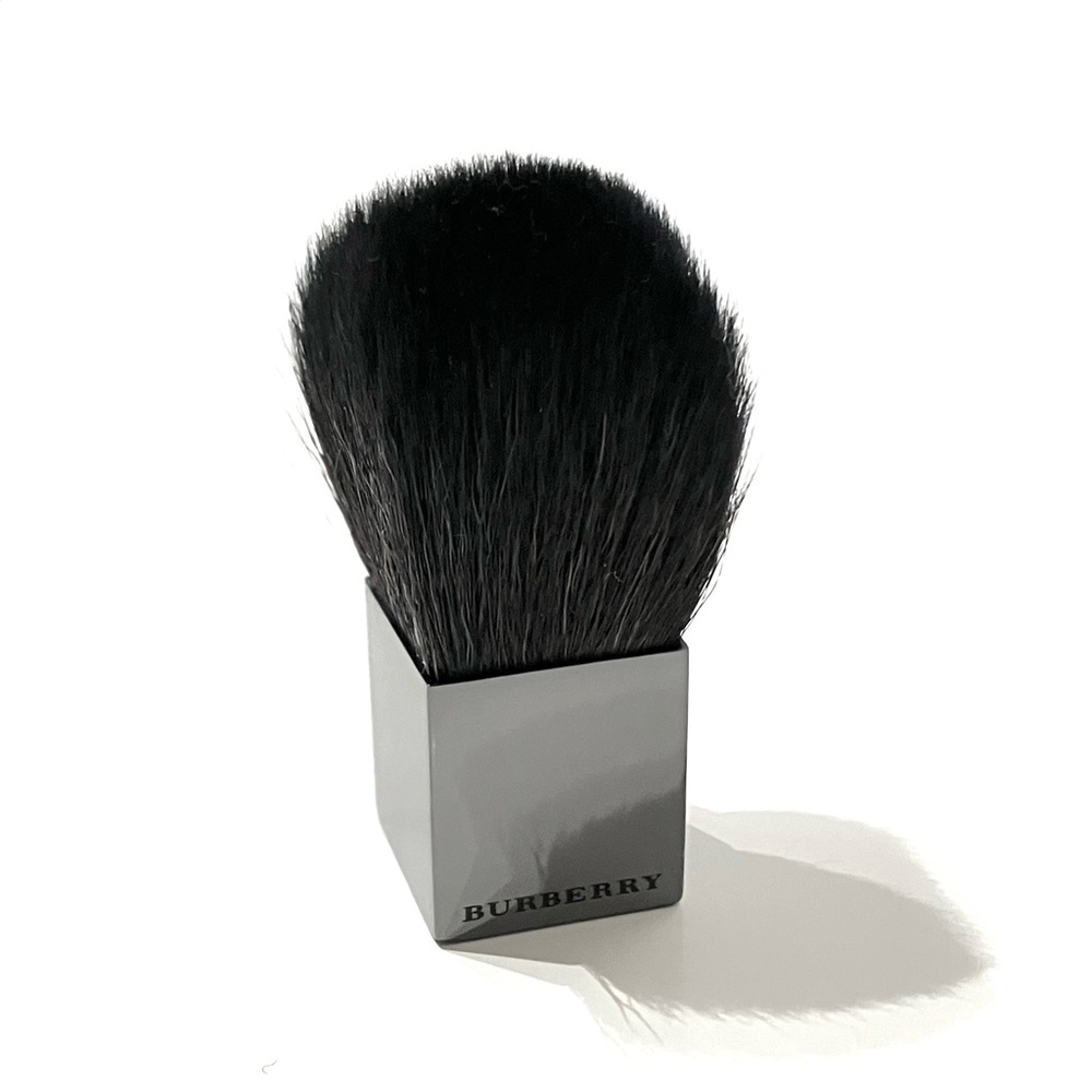Burberry Travel Mini Kabuki Brush